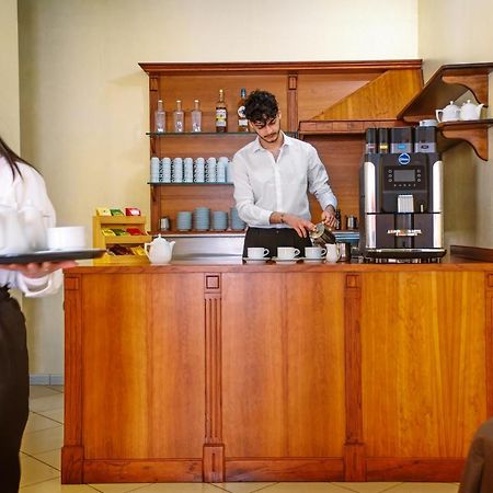 Hotel Solki Sant'Antioco Bagian luar foto